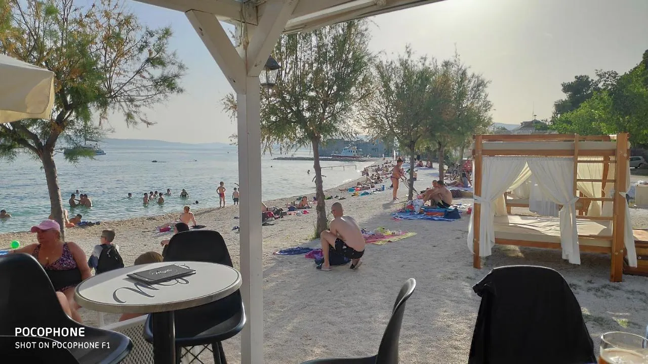 Charming Carmen Apartment Kastela 0*,