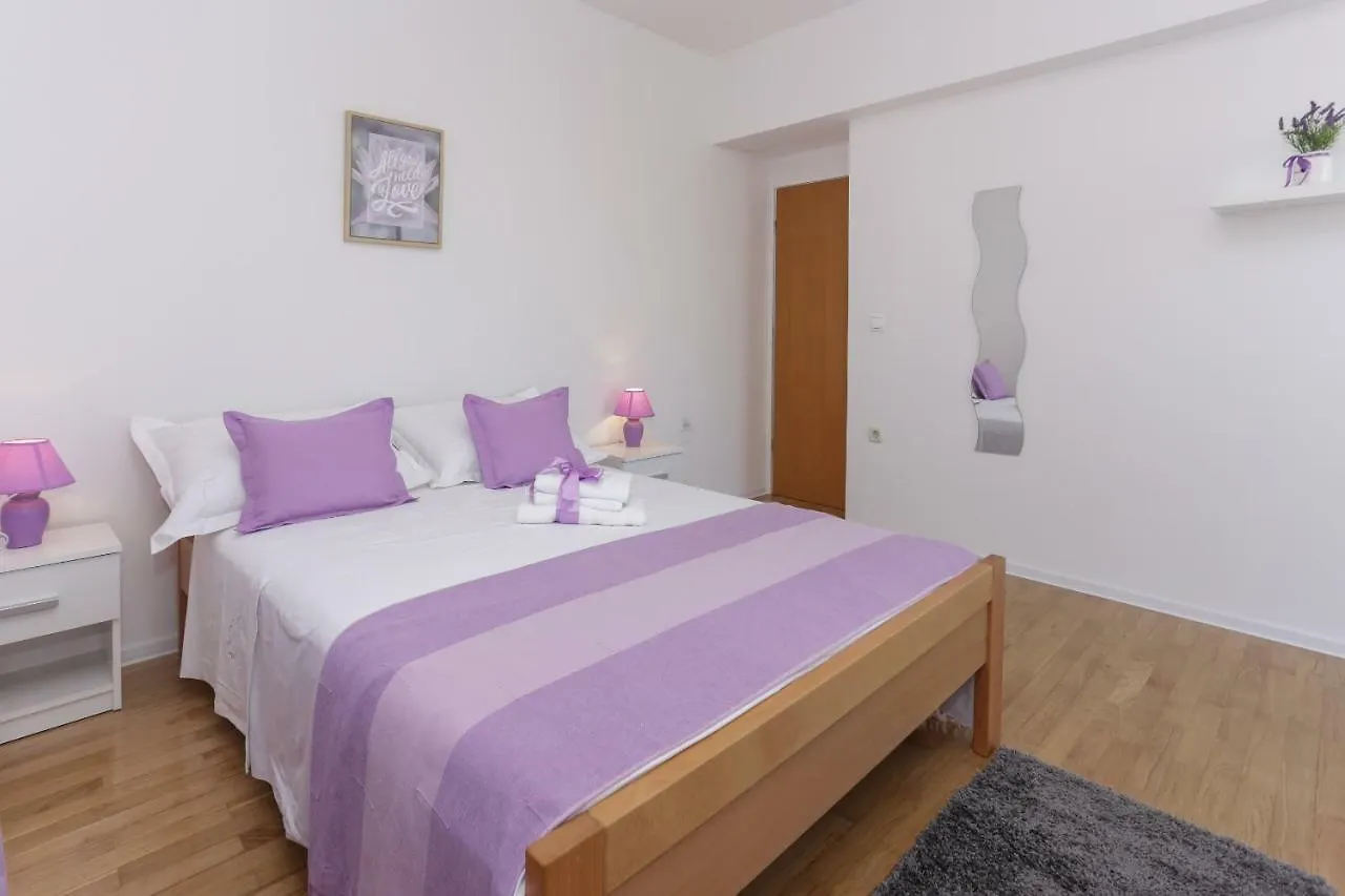 Charming Carmen Apartment Kastela 0*,  Croatia