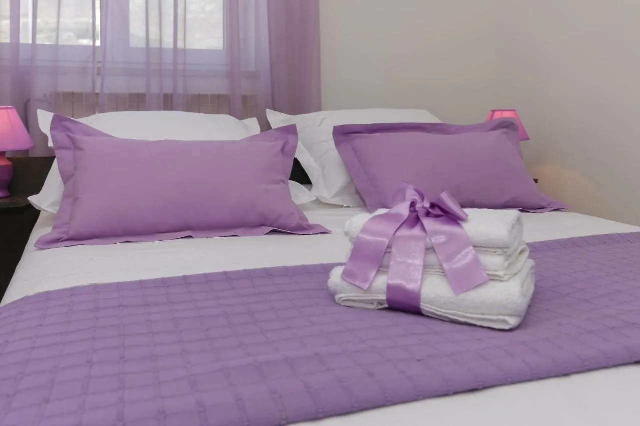 Charming Carmen Apartment Kastela